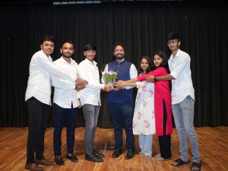 iit jee Classes In nigadi